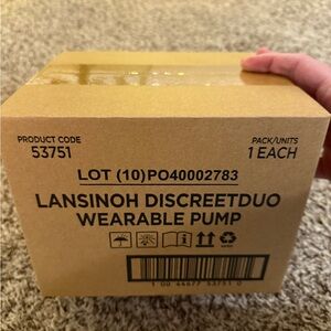 Lansinoh DiscreetDuo Wearable Pump NEW